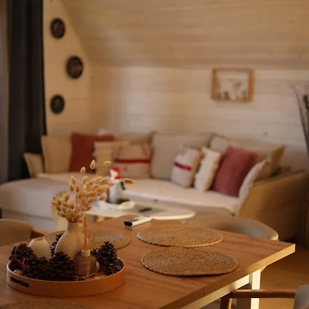 Ferienhaus Kremin Village Tysha
